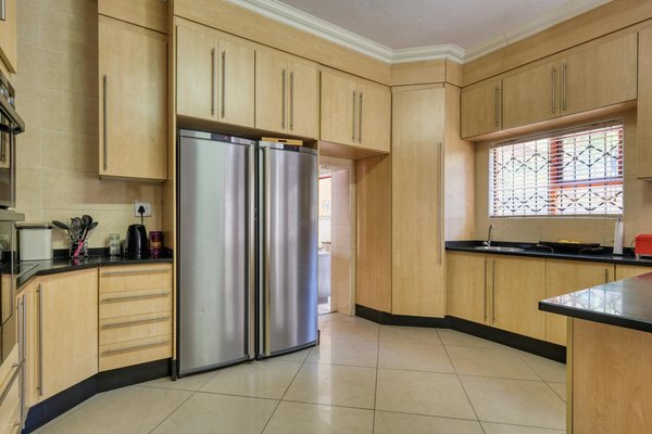 Comment déterminer la hauteur idéale de votre clôture en aluminium